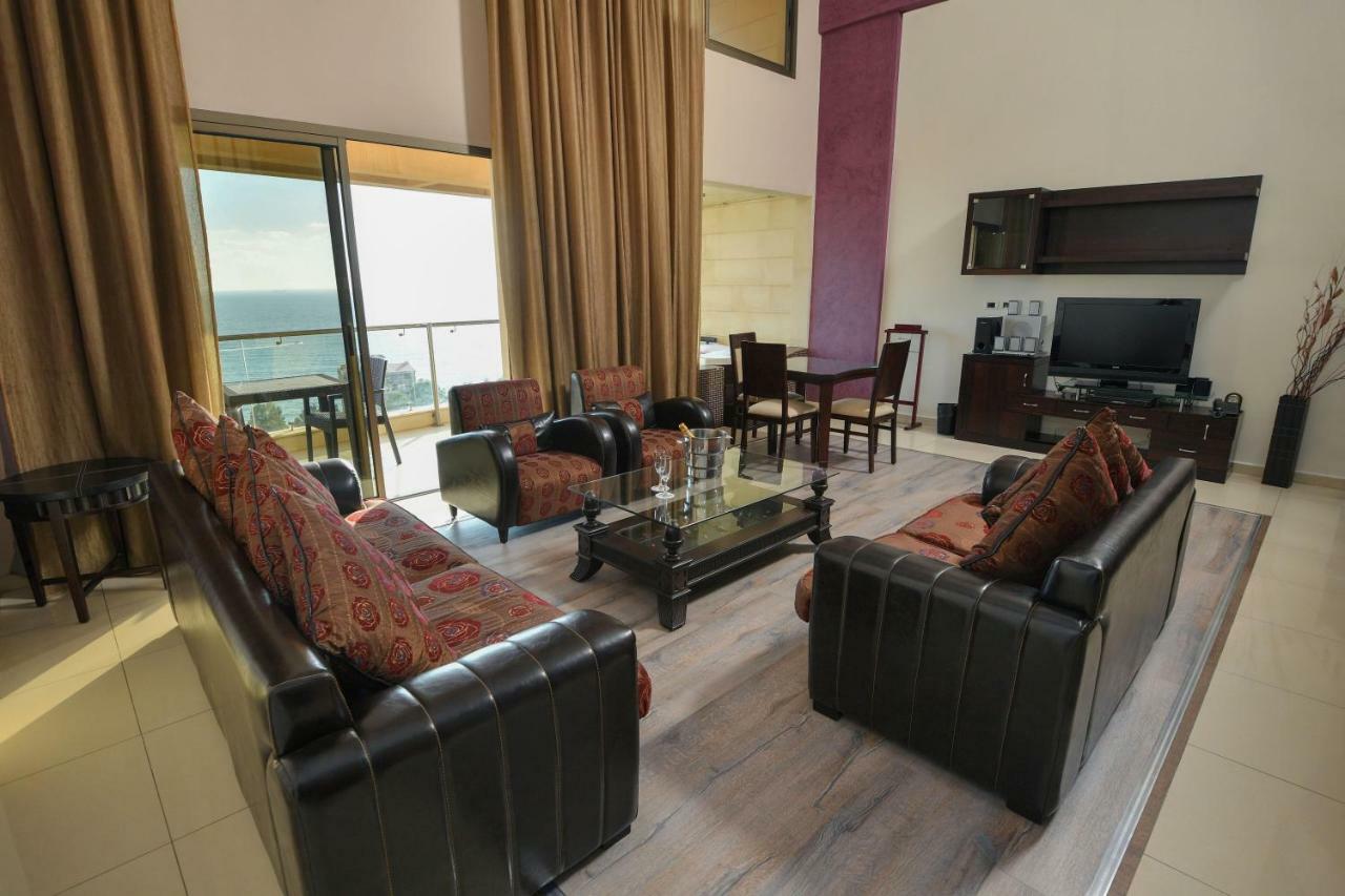 Hollywood Inn Boutique Hotel Джуния Екстериор снимка