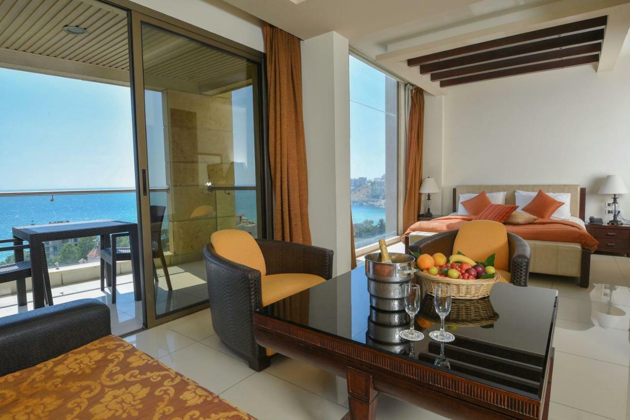 Hollywood Inn Boutique Hotel Джуния Екстериор снимка