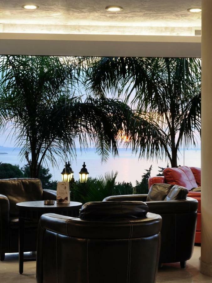 Hollywood Inn Boutique Hotel Джуния Екстериор снимка