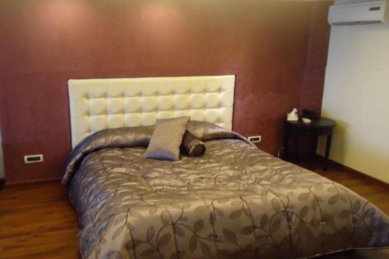 Hollywood Inn Boutique Hotel Джуния Екстериор снимка