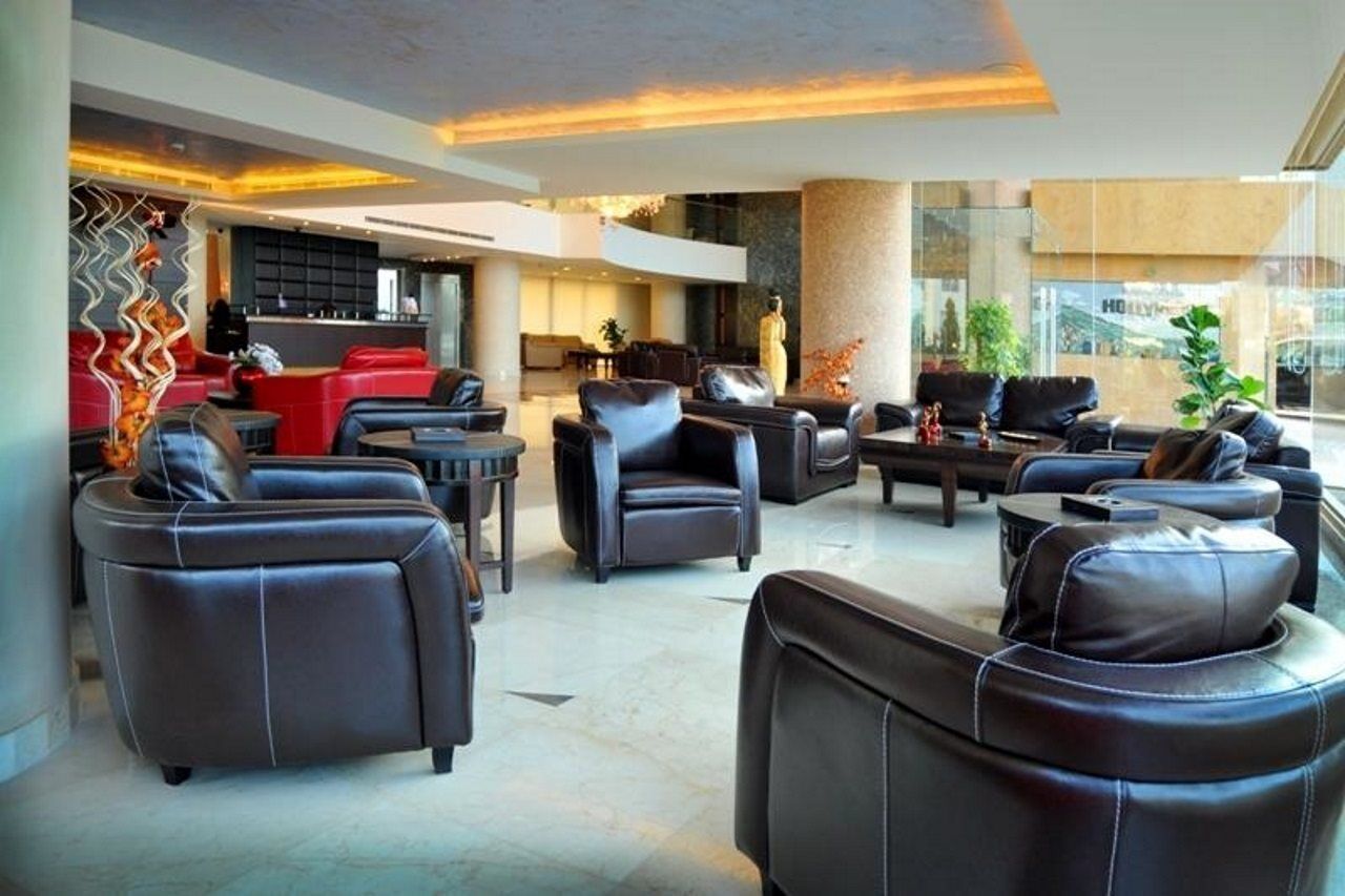 Hollywood Inn Boutique Hotel Джуния Екстериор снимка