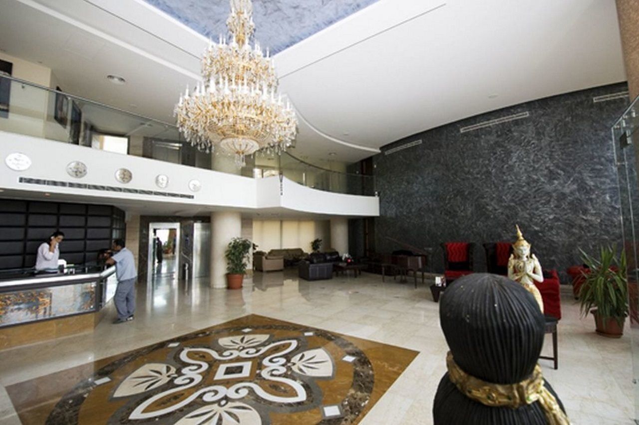 Hollywood Inn Boutique Hotel Джуния Екстериор снимка